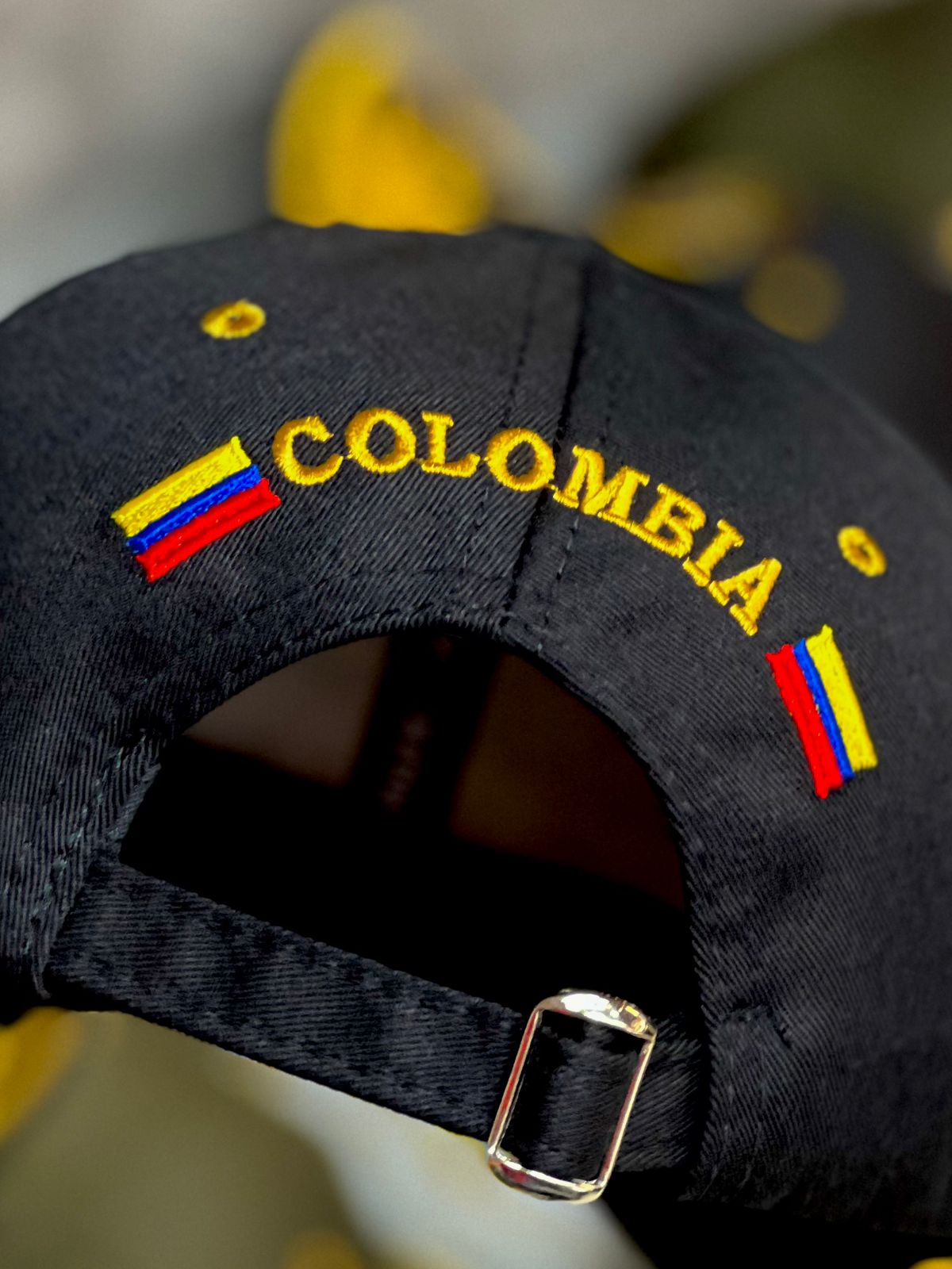 Vista 6 de Gorra Colombia Dios y Patria - COLOR: Negro